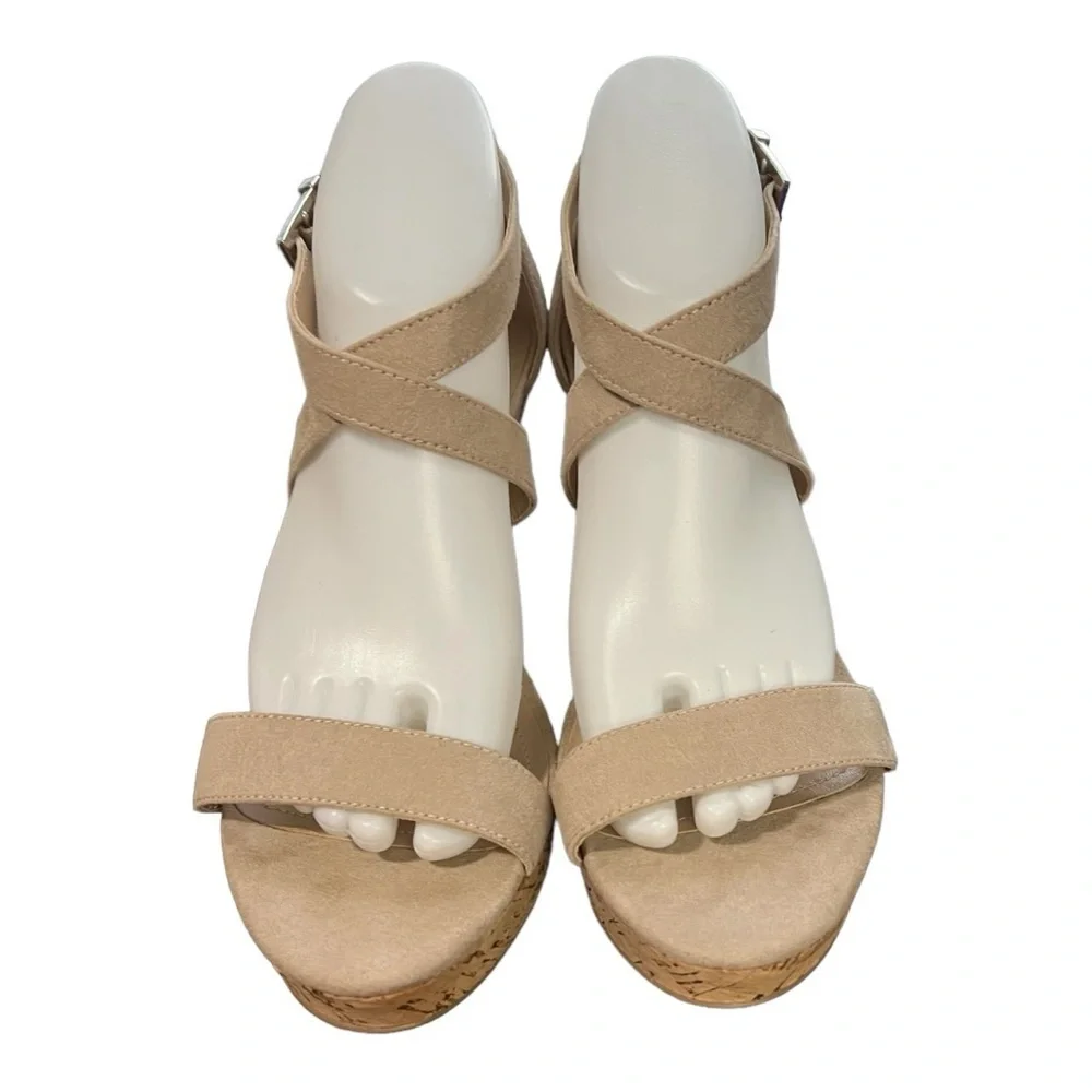 Charles David wedge heeled